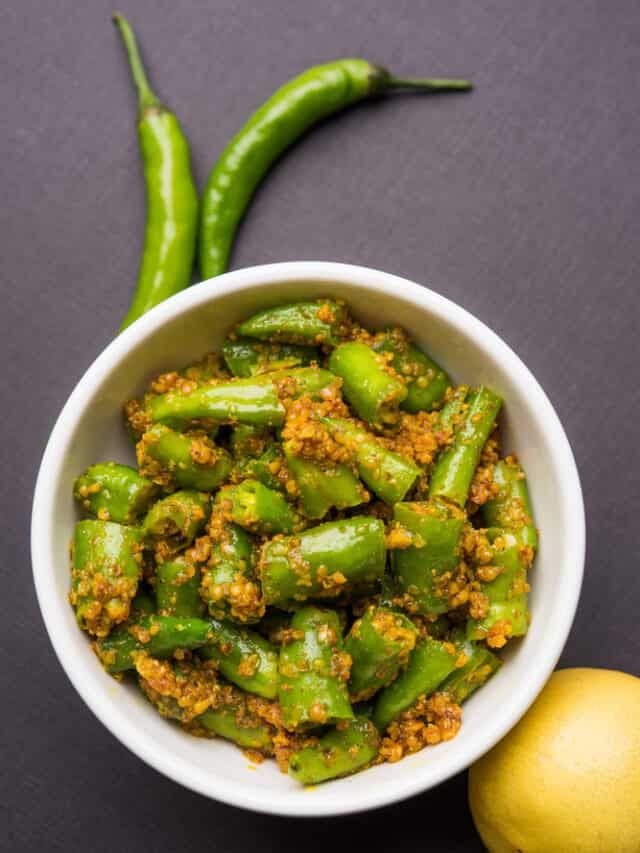 Mirchi Ke Tipore (मिर्ची के टिपोरे)